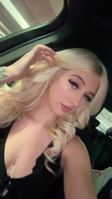 @Allabout.Moxie