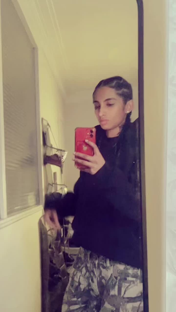 @🕷️