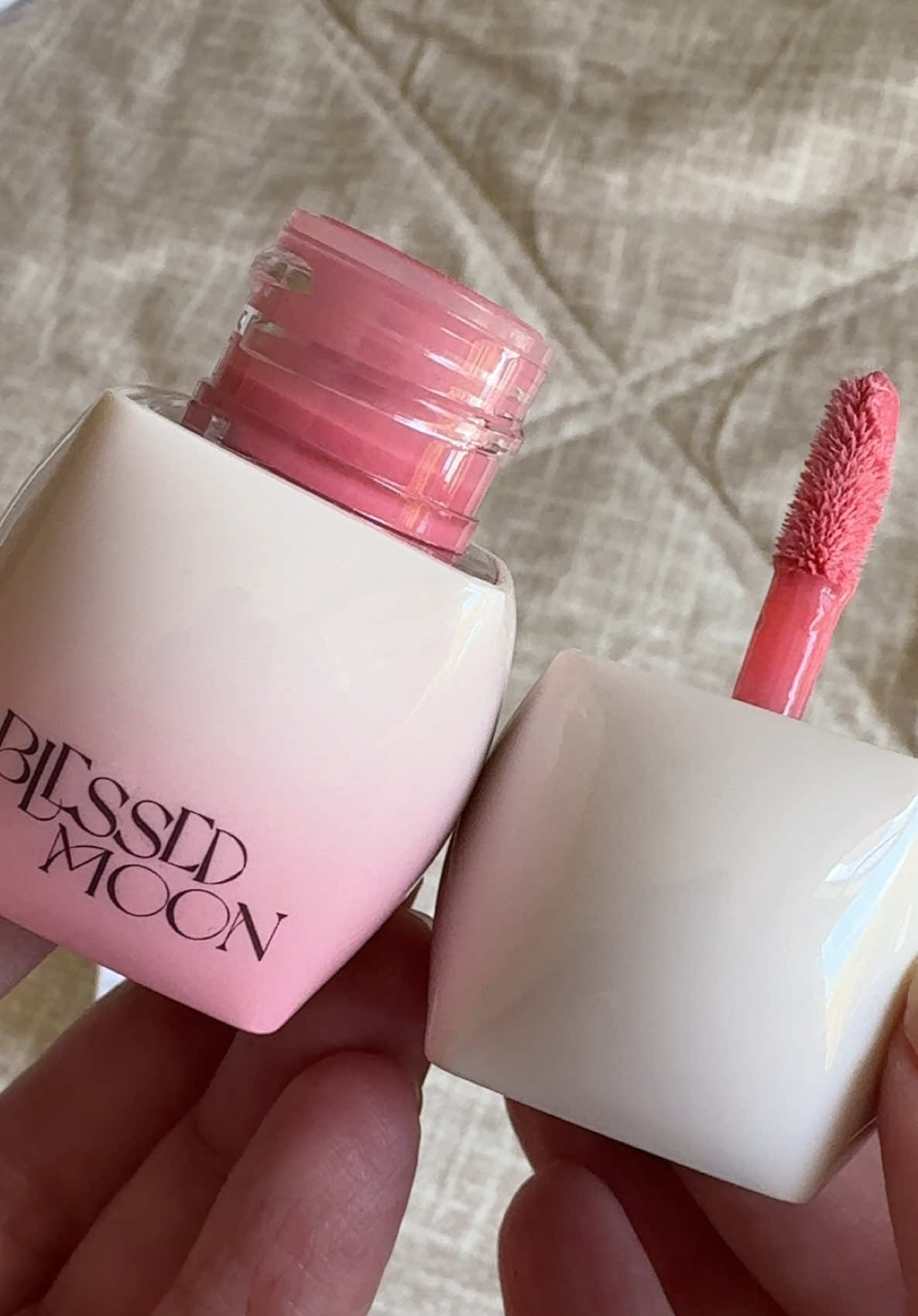 @Girly thingsz 🦋Beauty Creator