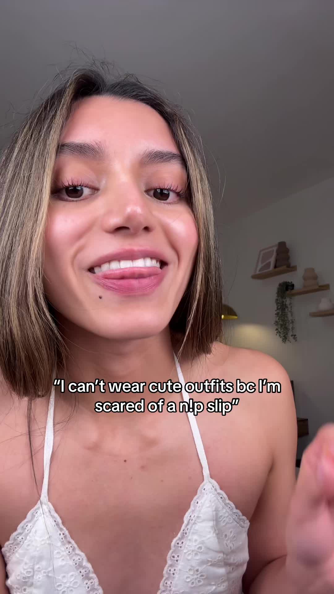 @Bella