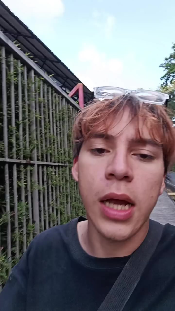@Kenestecia
