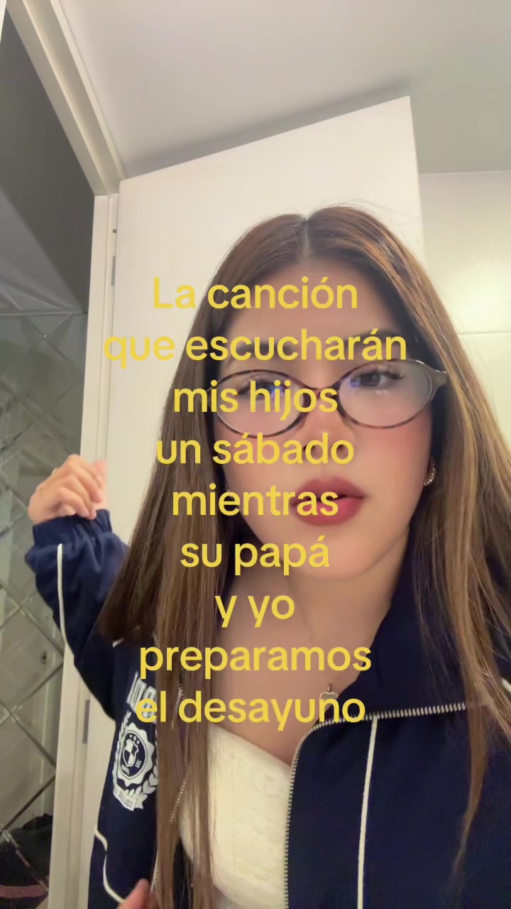 @Camila Alanis