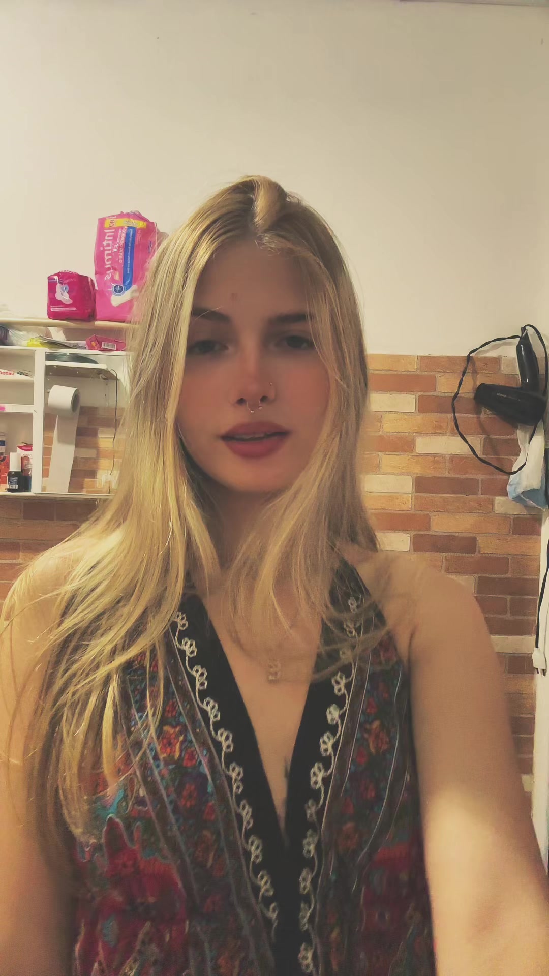 @Emillymazioli
