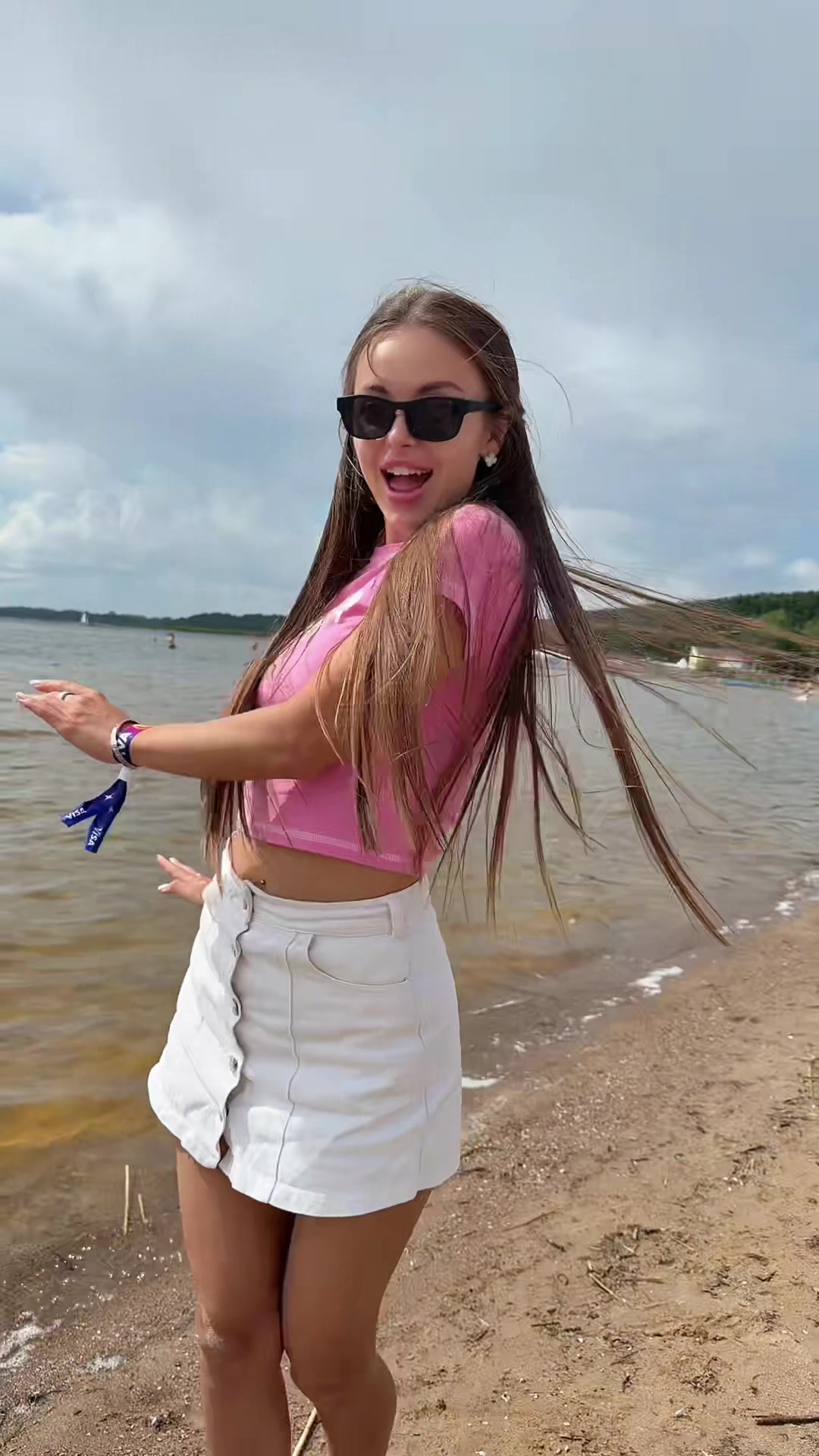 @Девочка с картинки