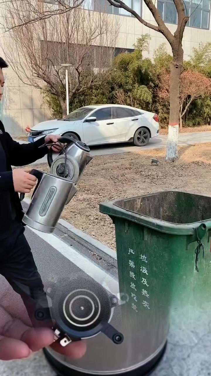 @tới đồ dùng