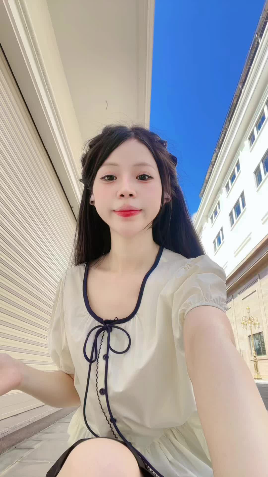 @Meow th&iacute;ch đi l&agrave;m