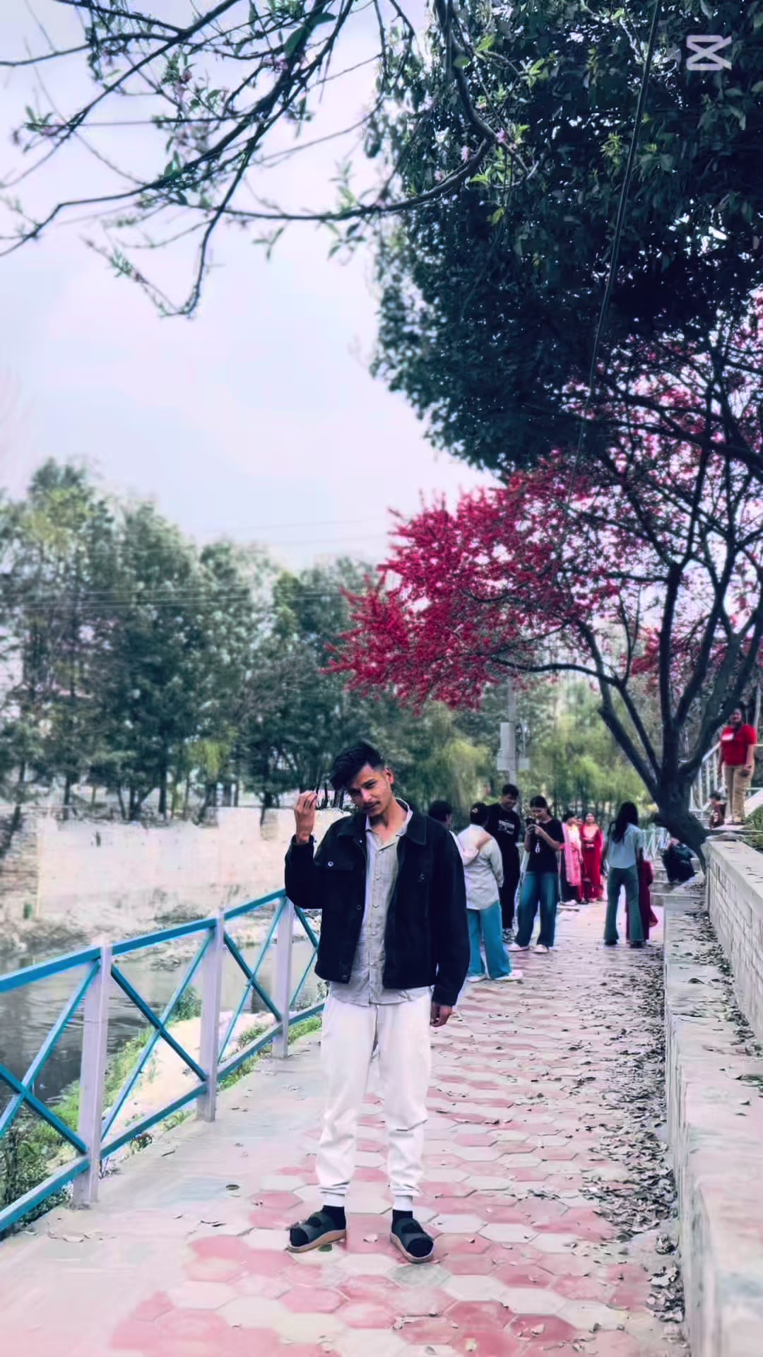 @Thakuri👑