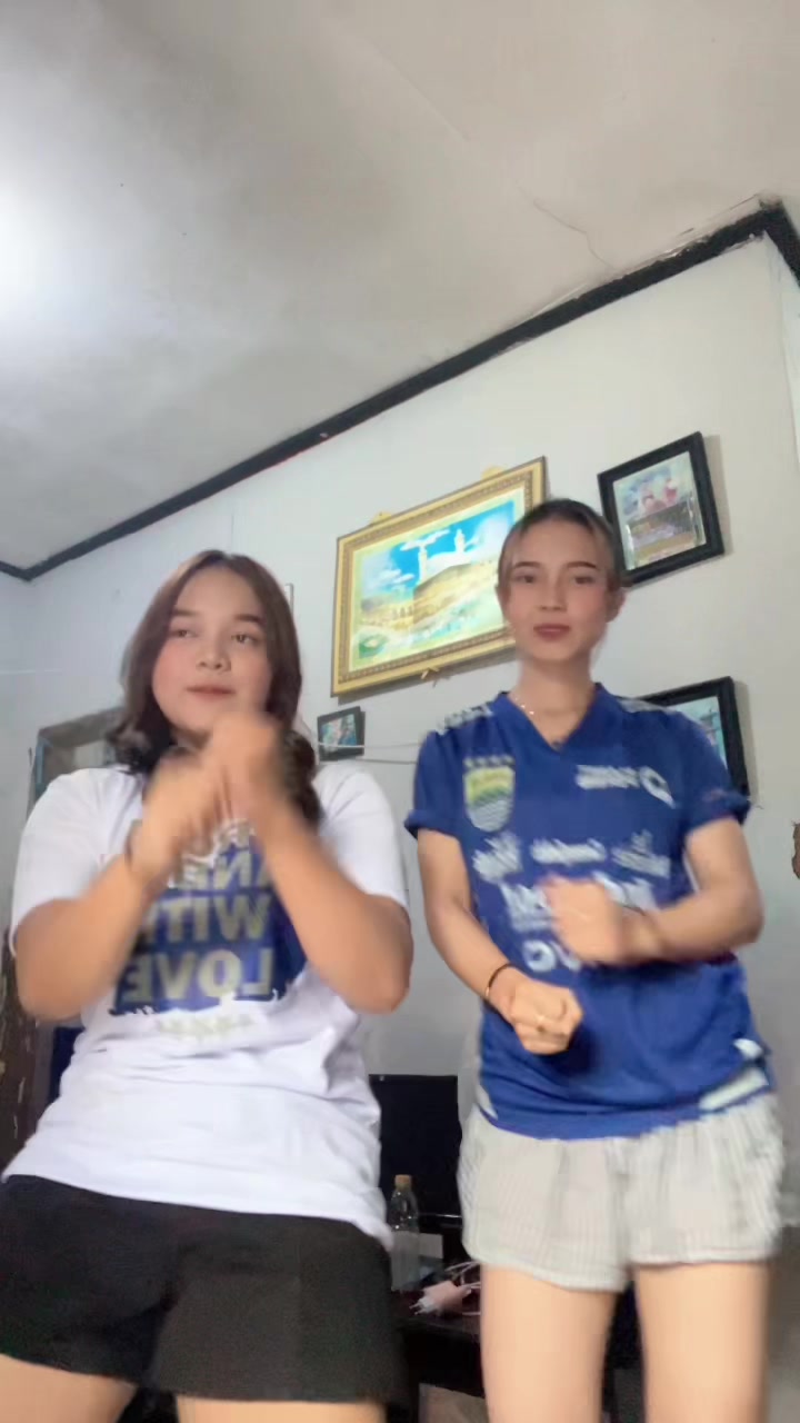 @raisaaaaa