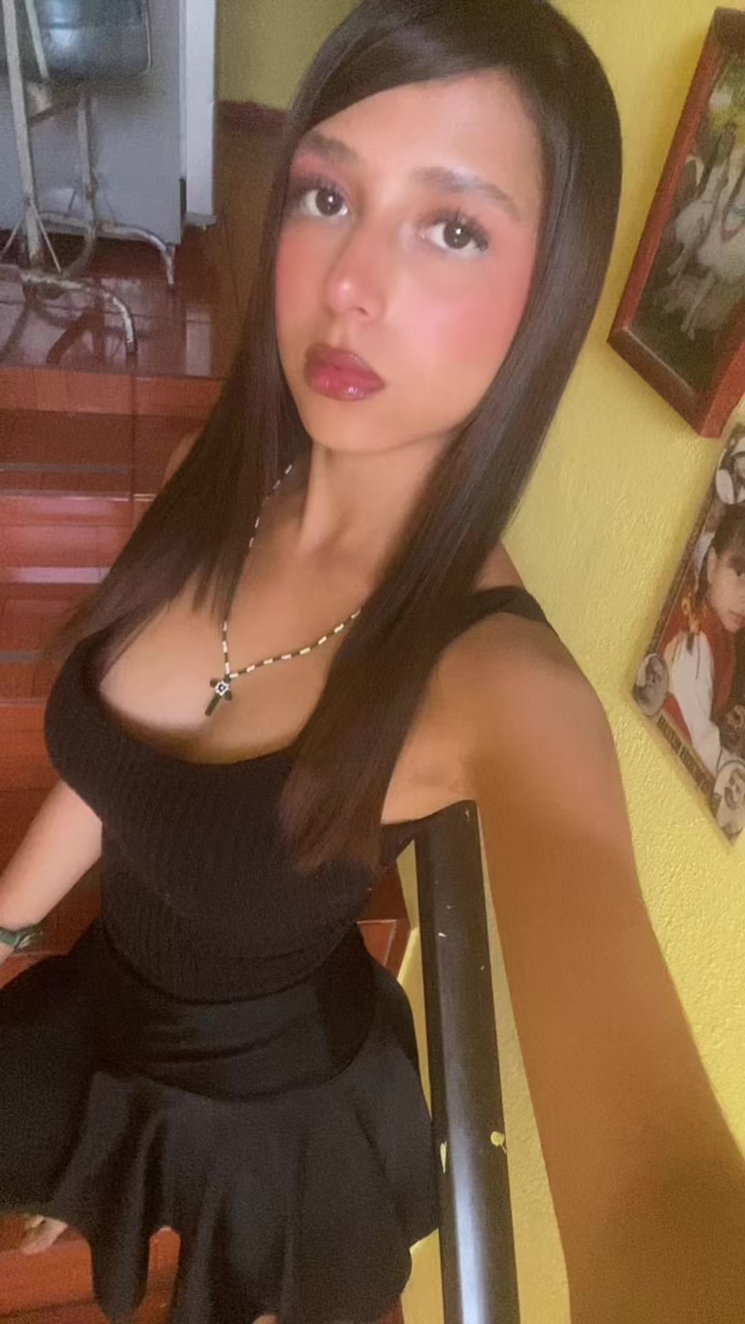@Estefany🖤