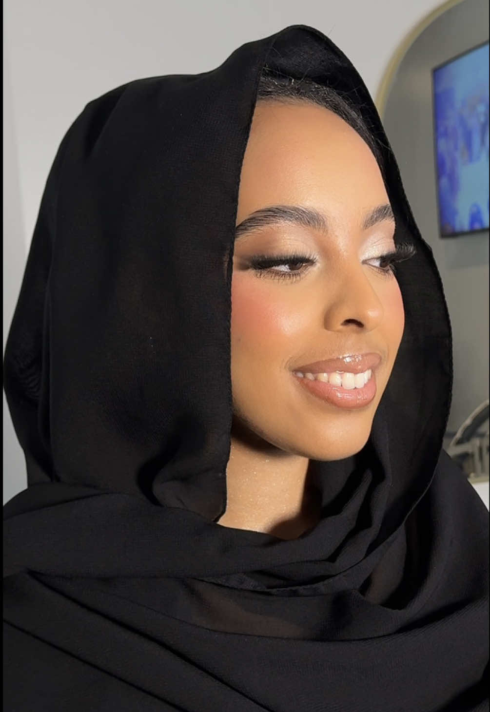 @GLAMBYJIHAAN