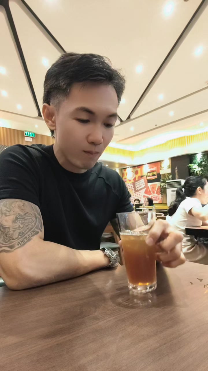 @J - King ๐ฝ
