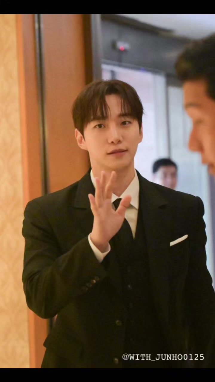 @LeeJunHo mi 🌍 el favorito ❤️