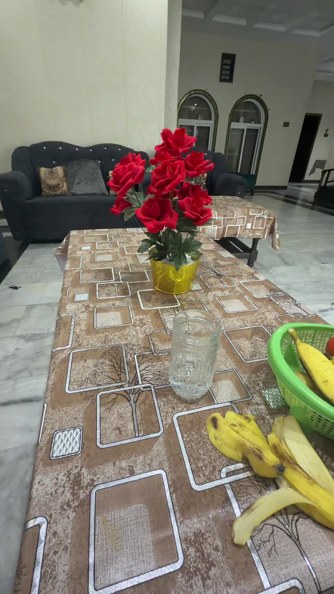 @VlogsByAli