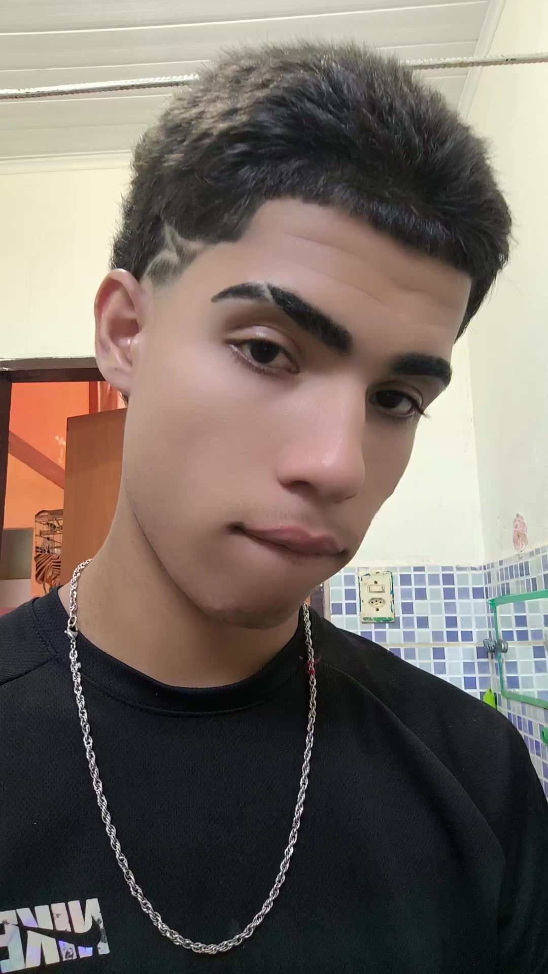 @alehzin.18👑