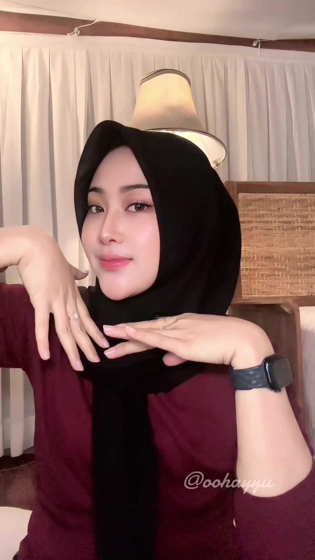 @H A Y Y U 🕊️