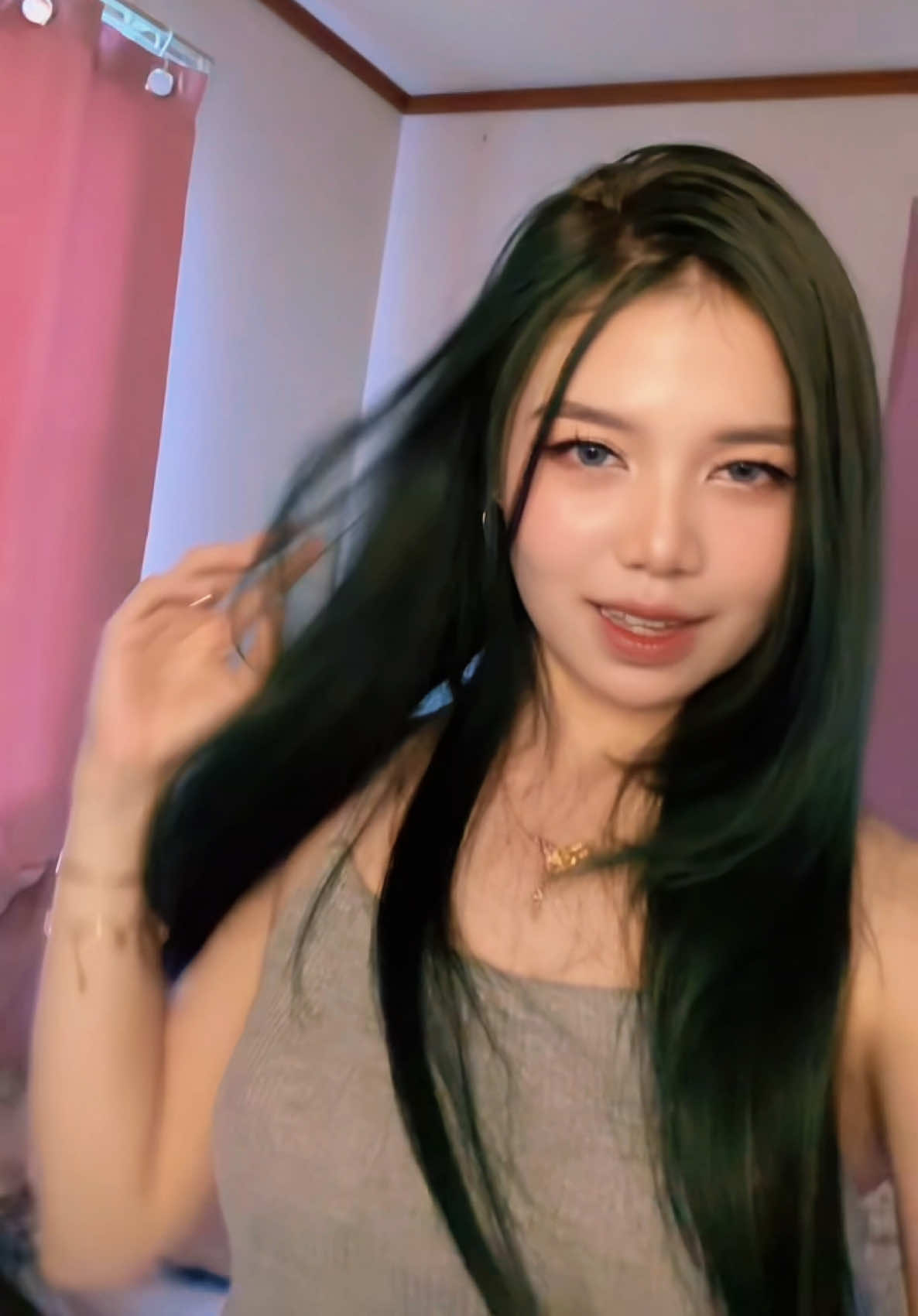 @๐๐ฅ๐๐
ฒ๐ฒ๐