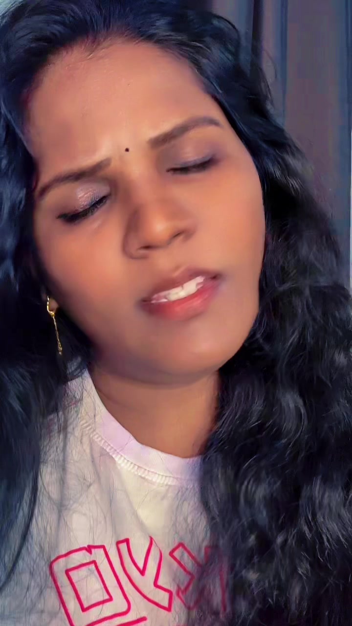 @GaYaThRI❤️ MaNiKAnDaN ❤️🇨🇦☃️