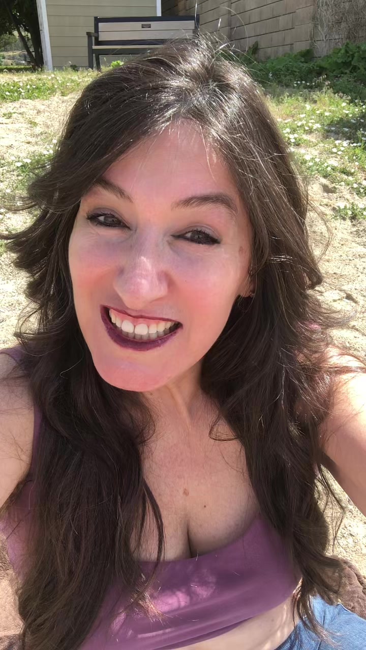 @Sharon Chartrand🇨🇦