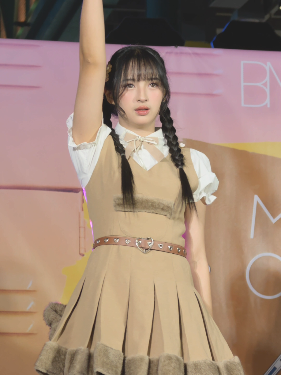 @เธอเป็นใครเราลงไว้ดูเอง