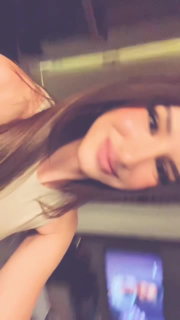 @👸🏽