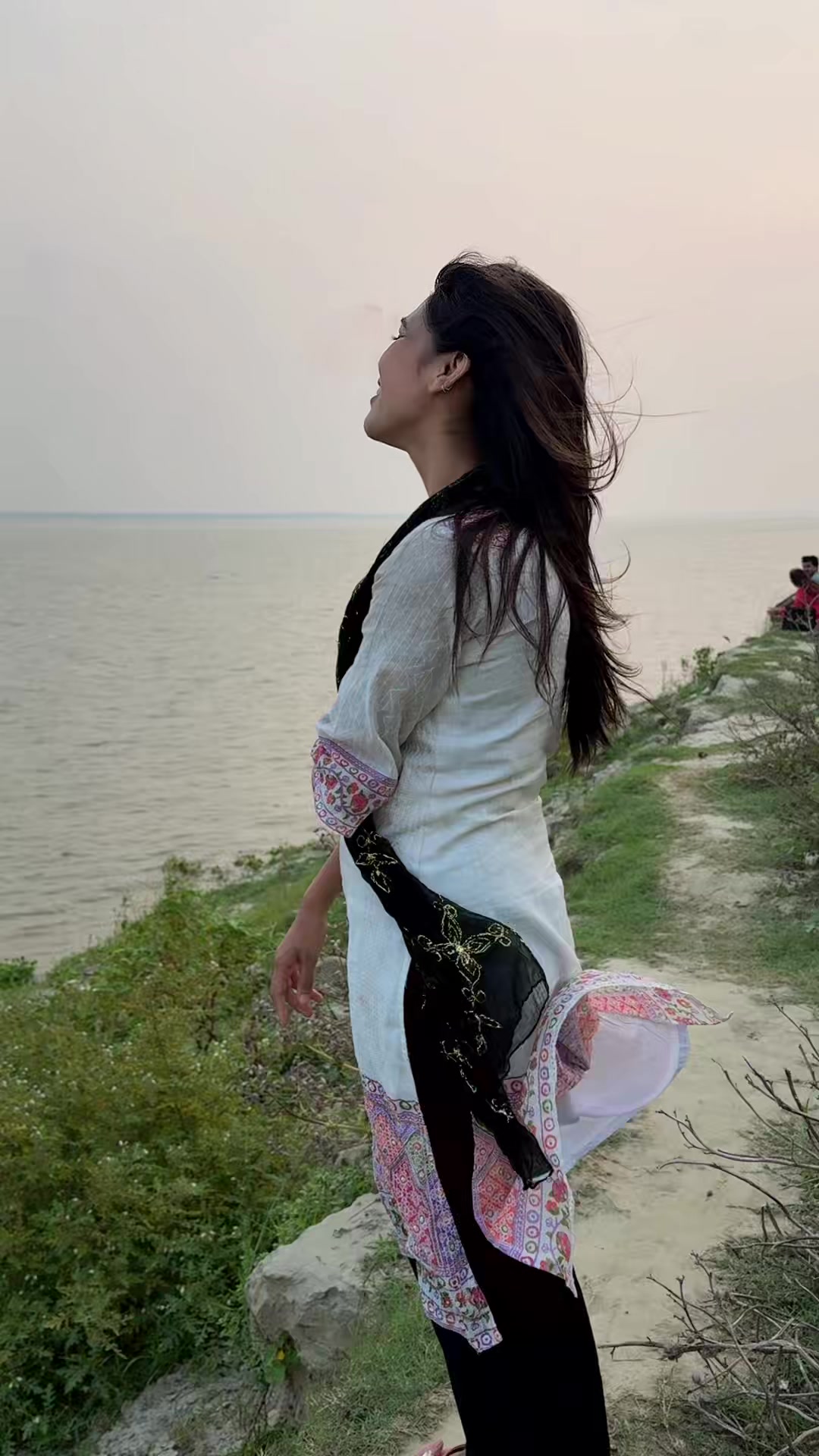 @👩🎓⚖️Arshi +(আরু)⚖️🎓