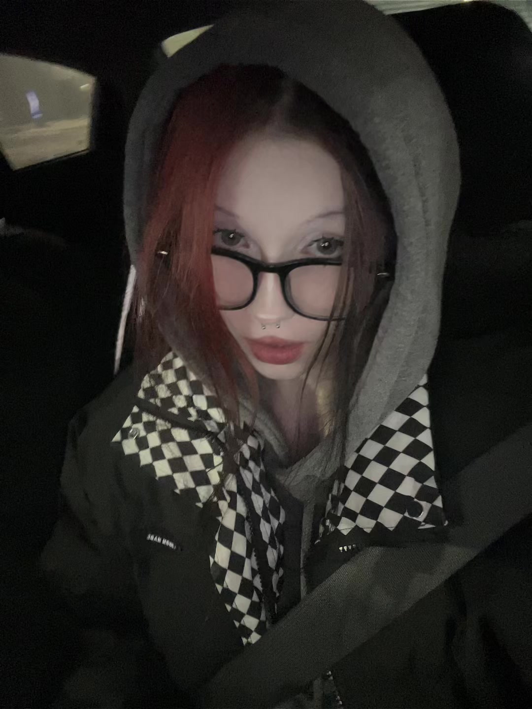 @выжить🌹