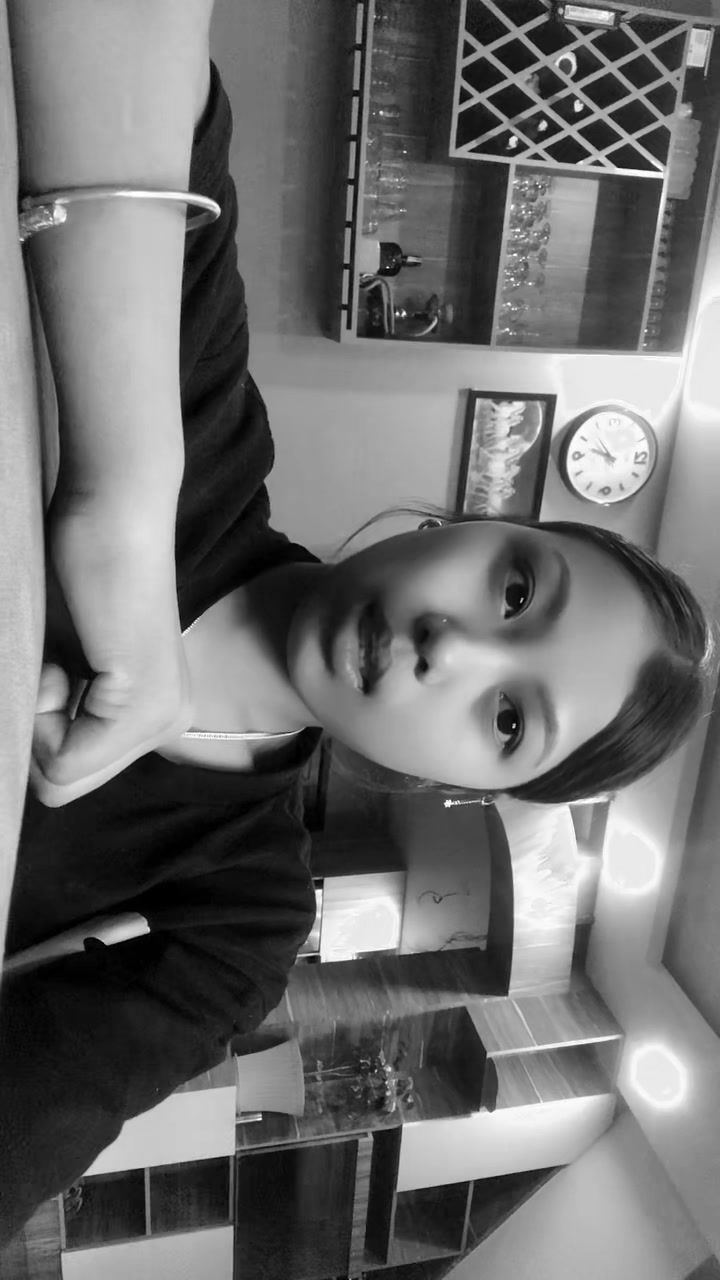 @समिक्षा..!😵💫