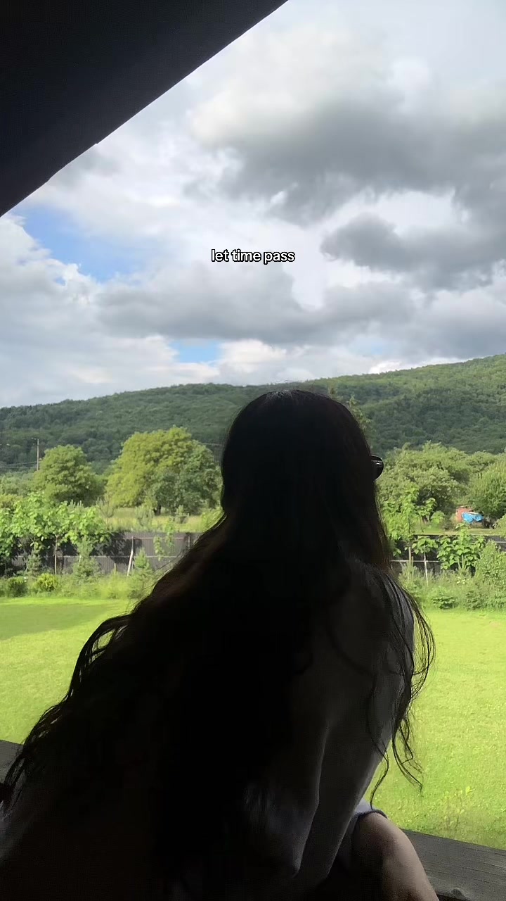 @YELYZAVETA POPOVYCH