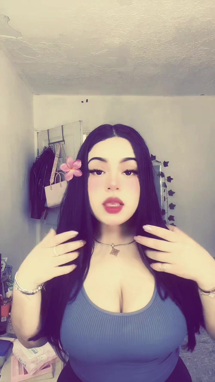 @𝕿𝖚 𝕭𝖆𝖇𝖞 𝕭𝖗𝖆𝖙𝖟 🎀