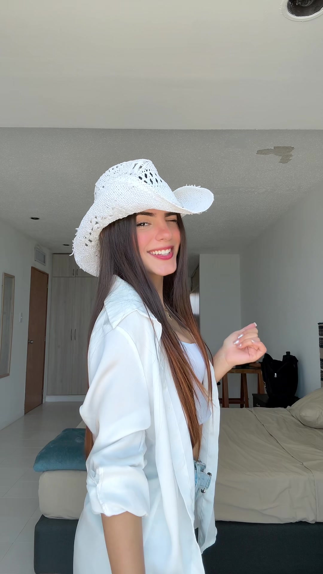 @keniacassarino