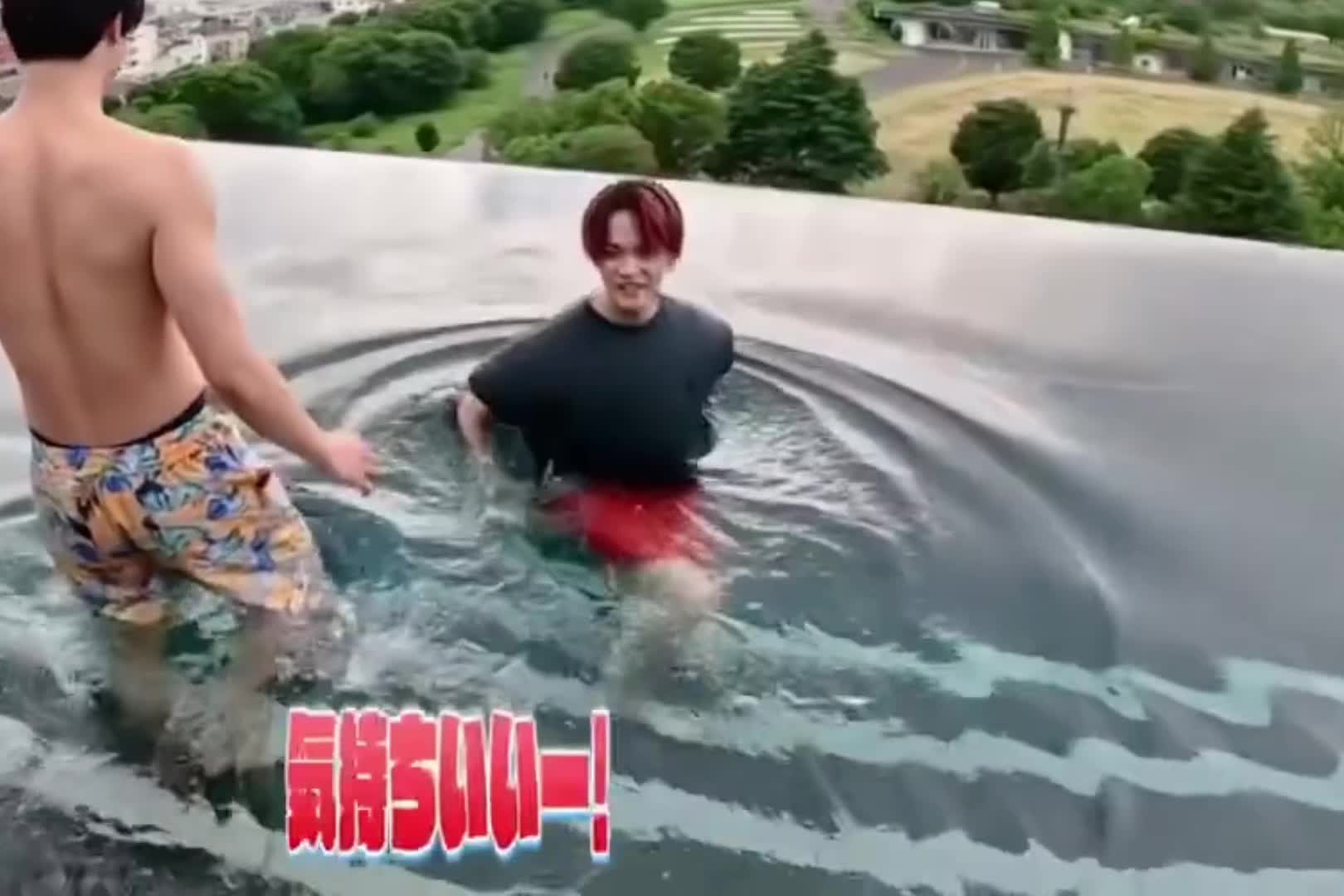 @アボカド