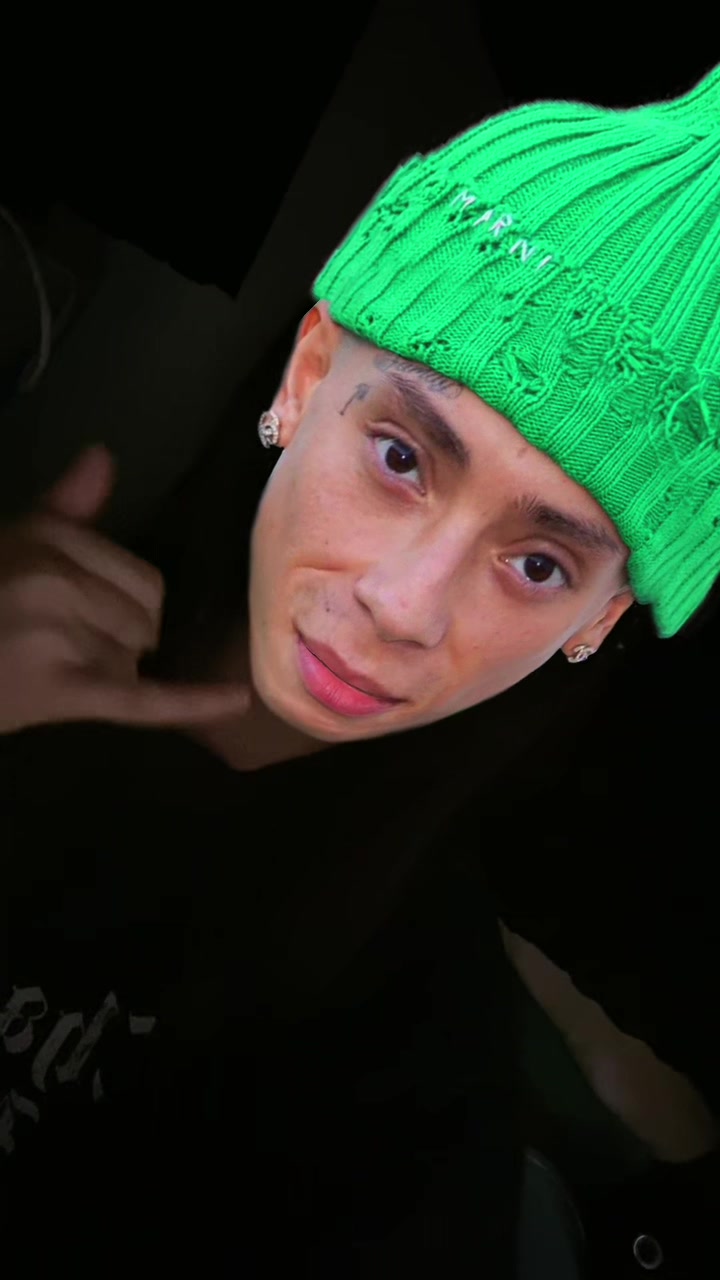 @MOMO