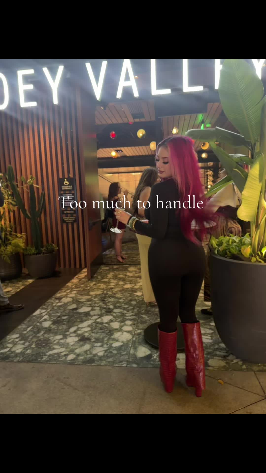 @Angelique🎀