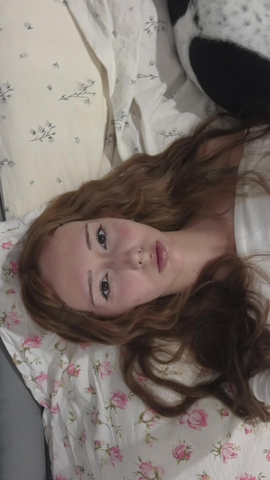 @анися