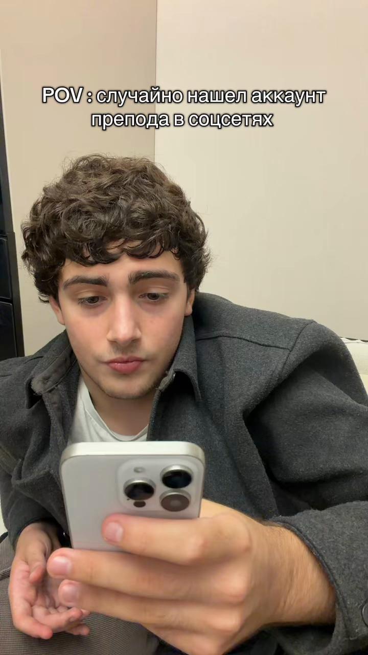 @🕶️