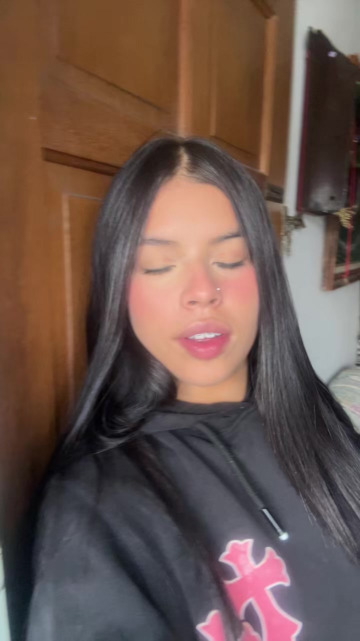 @𝐕