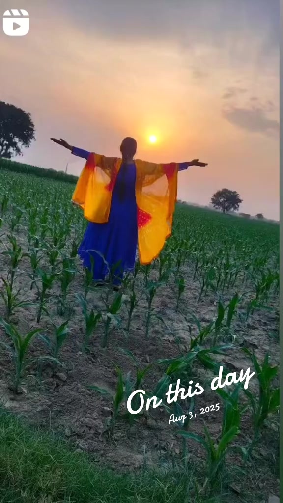 @naira khan 🇮🇳🇮🇳💕