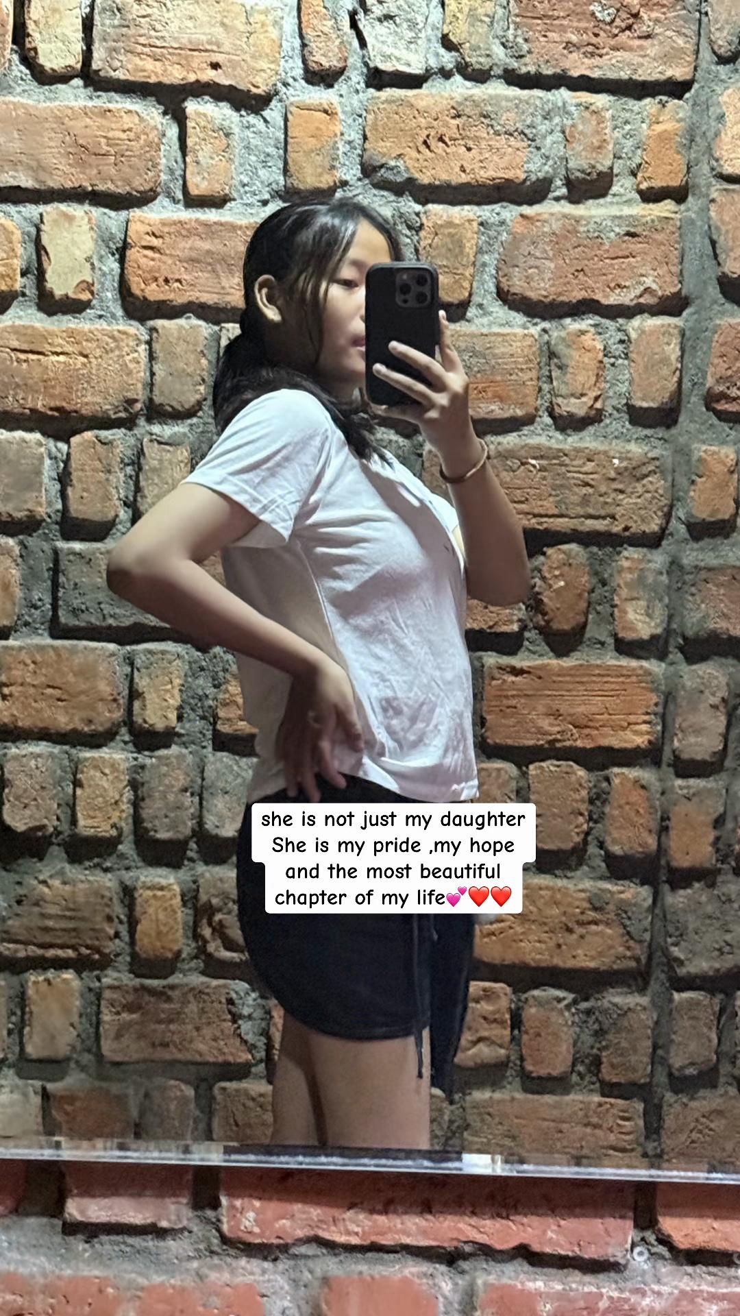 @Karishma Rai💕