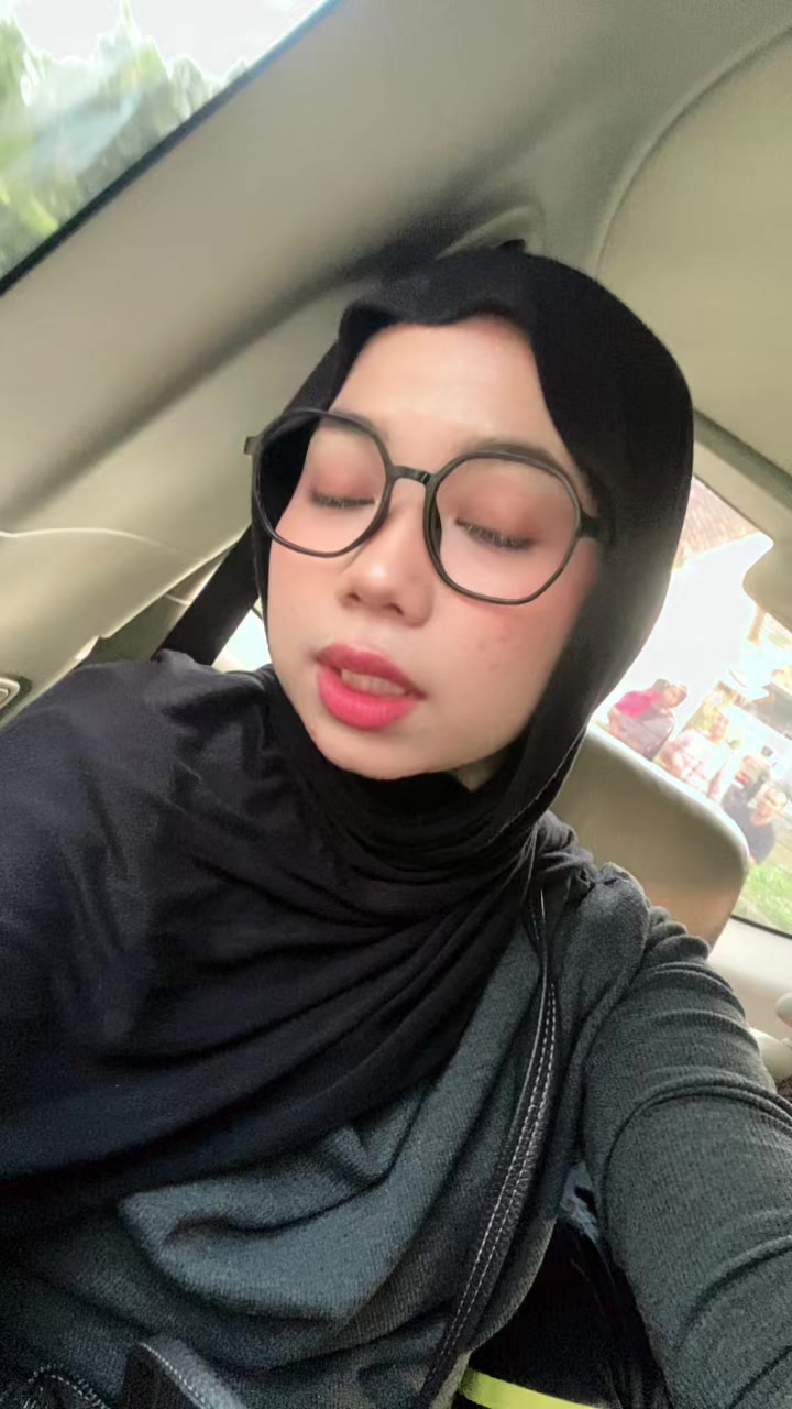 @Tinaa