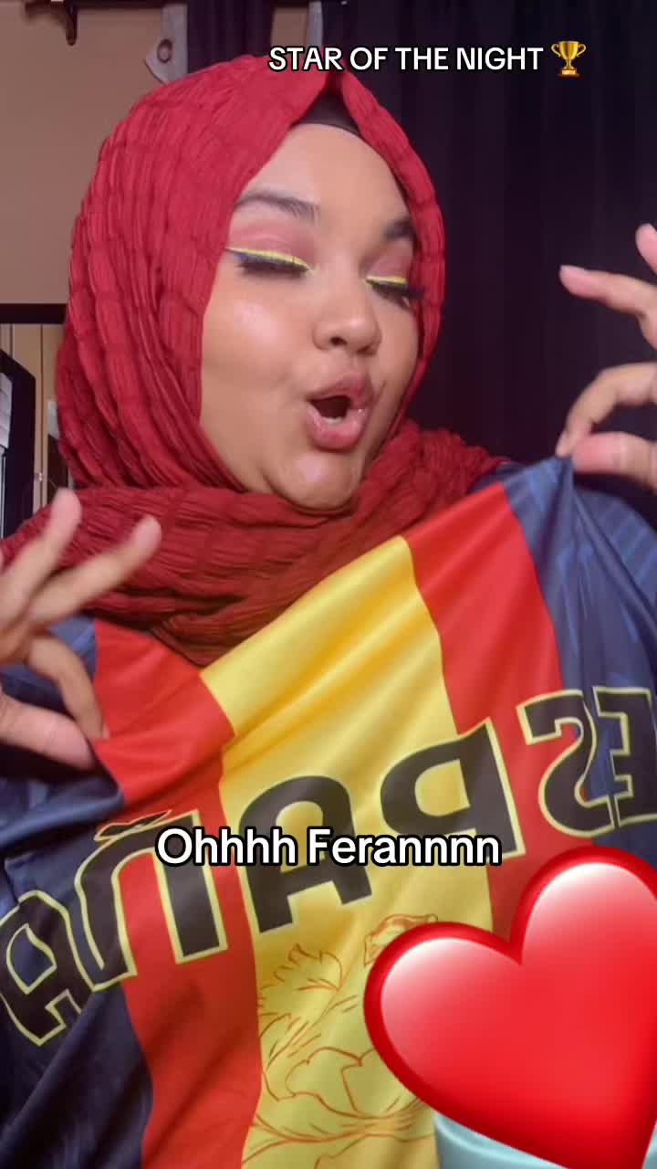 @🧕🏼