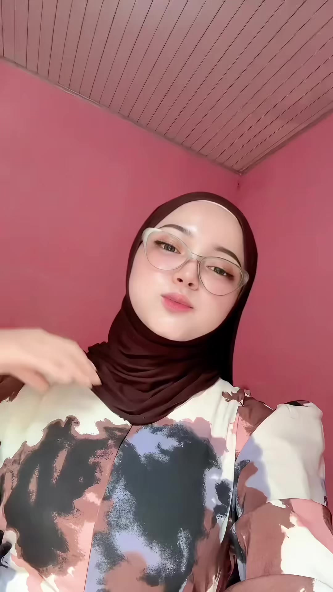 @cutkina_
