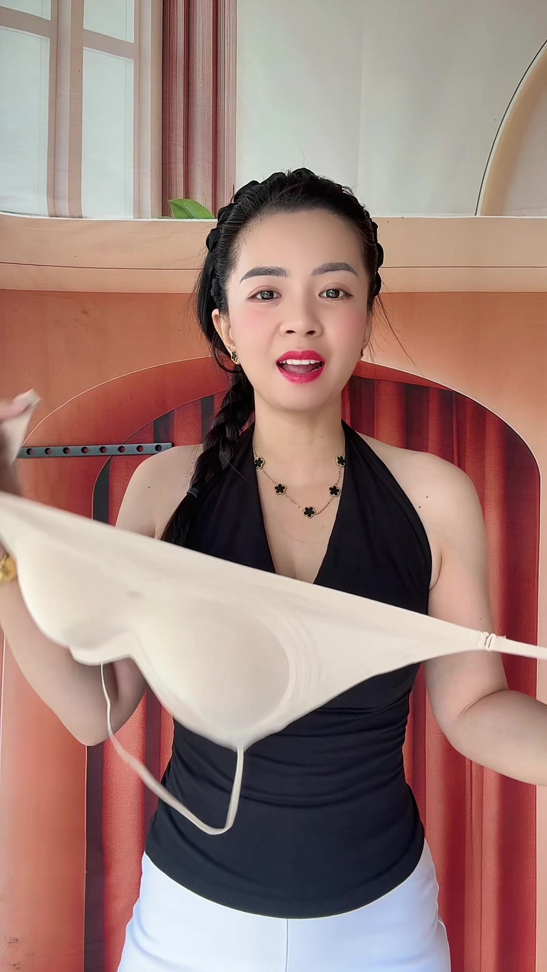 @Em Cẩm Nè