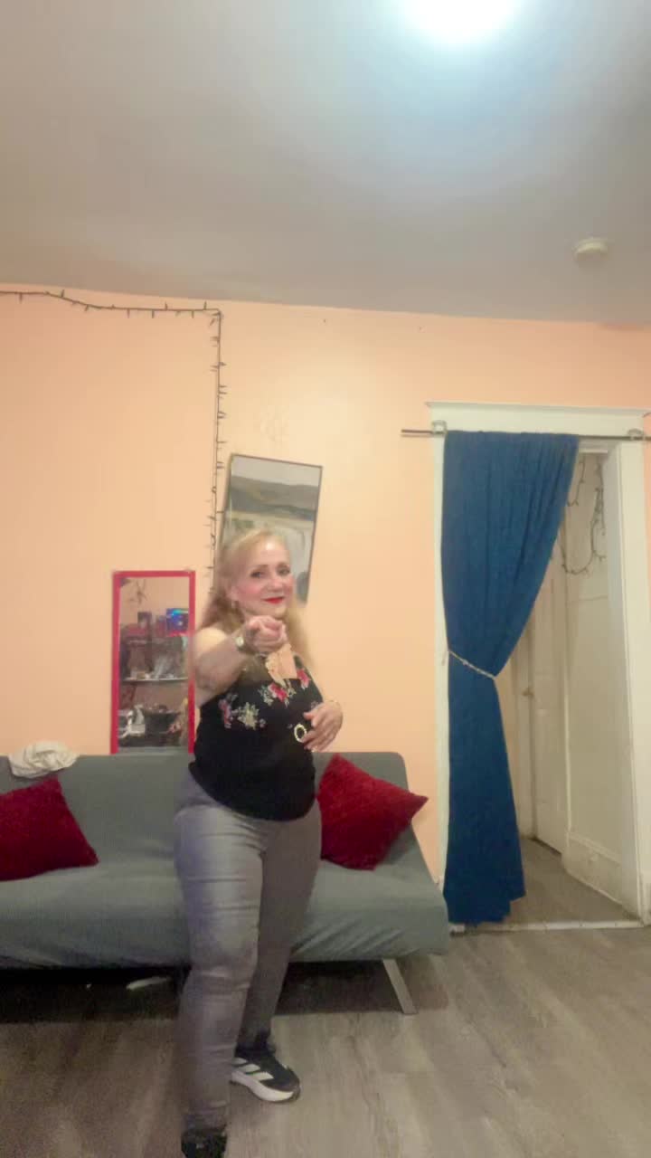 @Linda Castro
