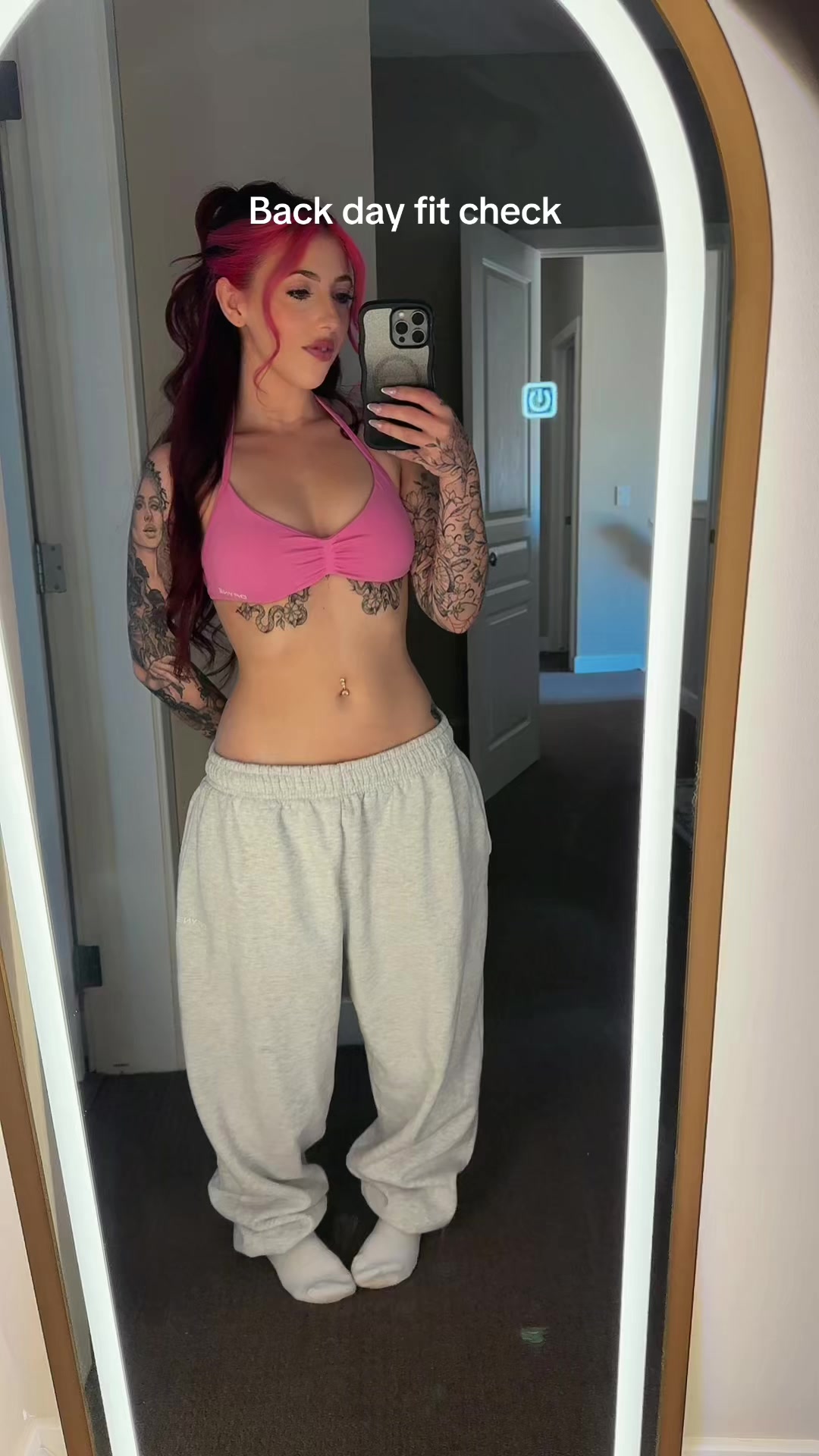 @queensylviemarie