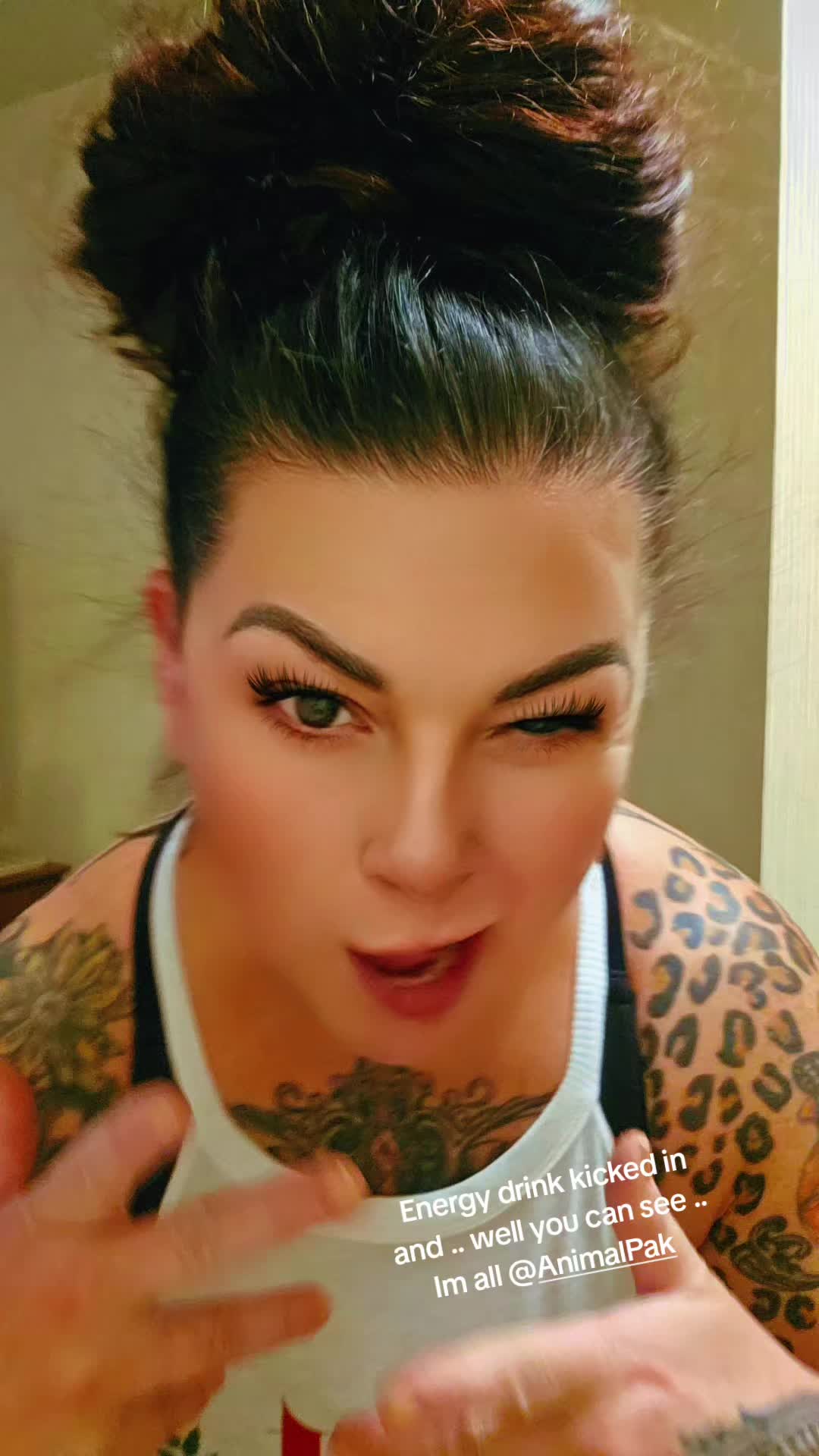 @QUEEN LADYBEAST