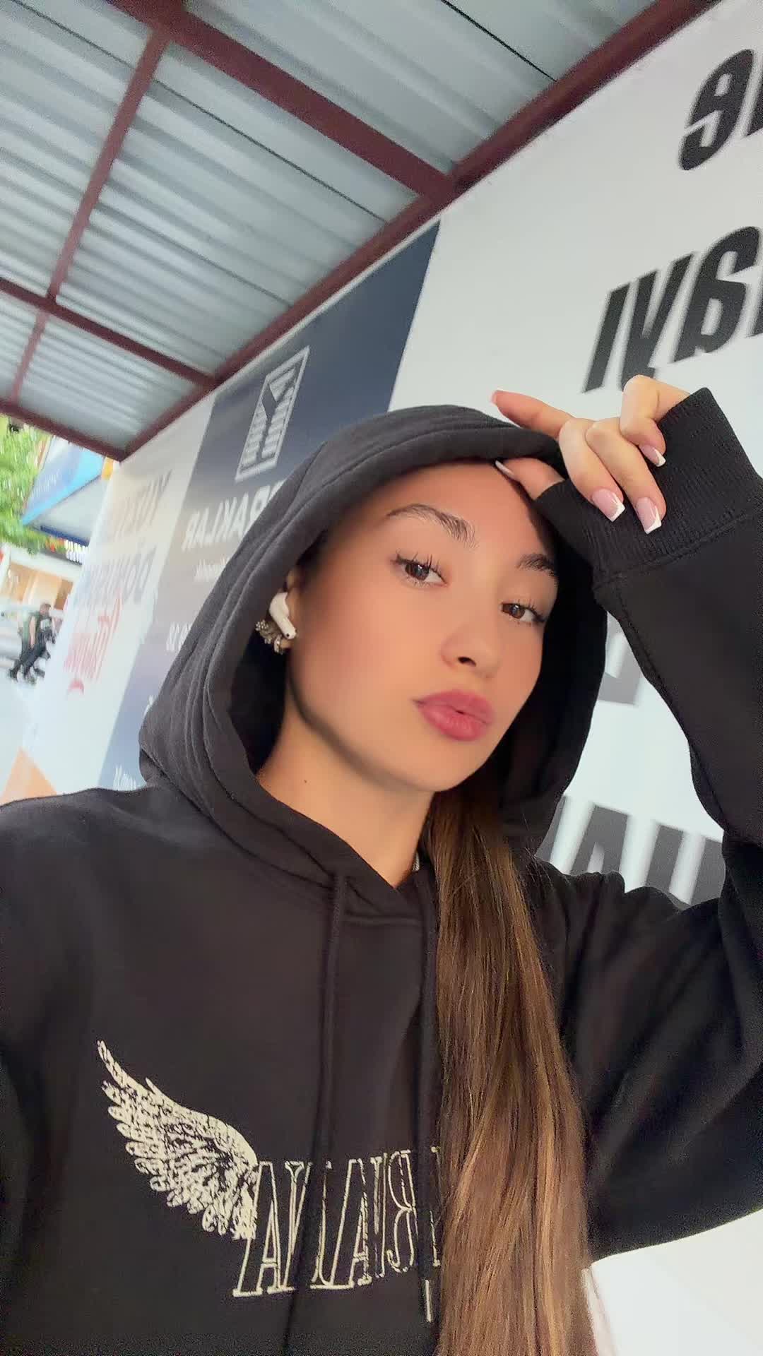 @🪽🤍