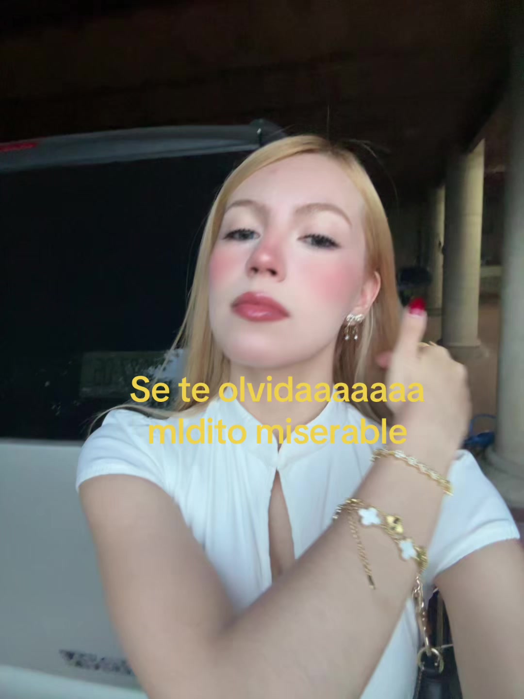 @Andrea Vélez.