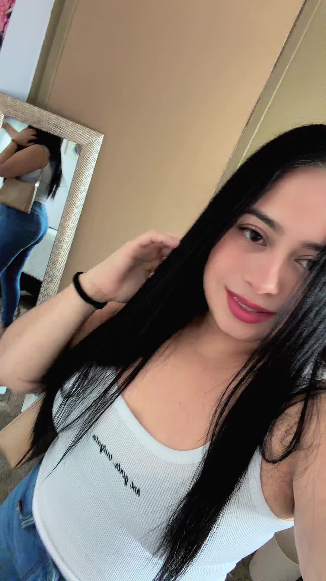 @anabella