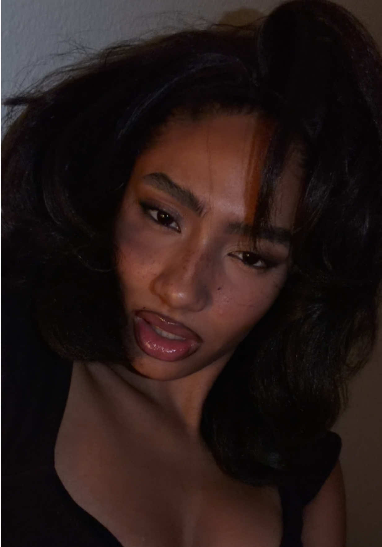 @ASHILAIRE
