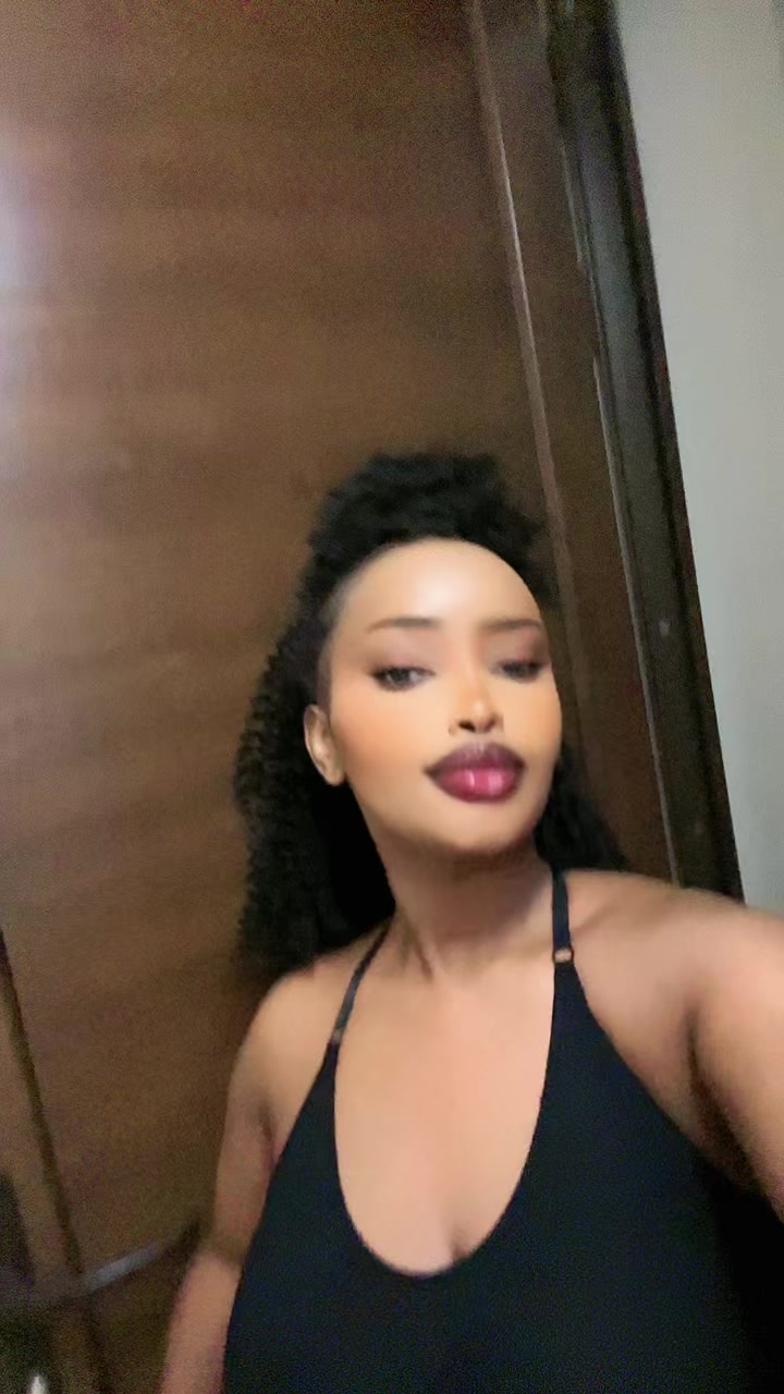 @Joy🖤